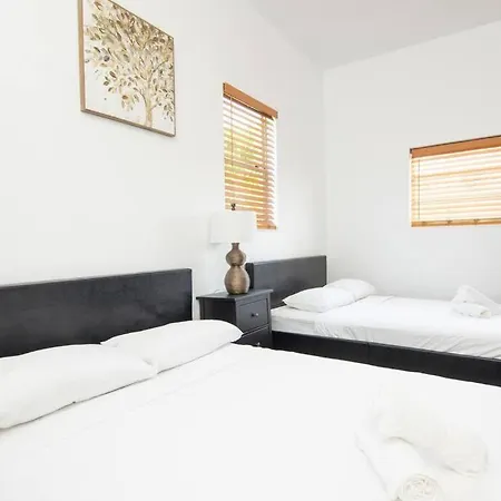 Modern 5 Bedroom Miami Home 15 Min To The Beach Exterior photo