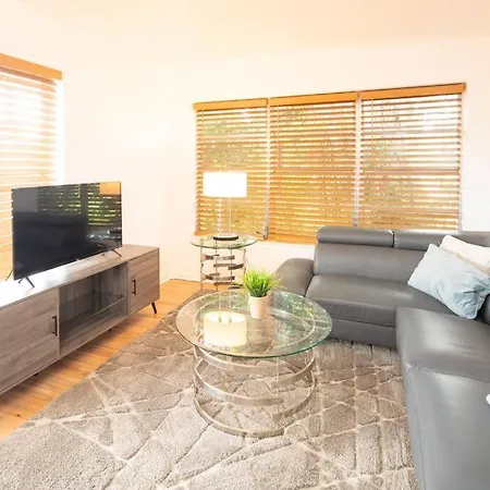 Modern 5 Bedroom Miami Home 15 Min To The Beach Exterior photo